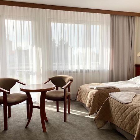 Bed and Breakfast Senator Катовице Экстерьер фото